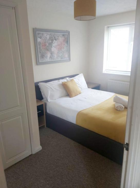 Ashford Holiday Home Smithy Drive Sleeps 5 Free Wifi And Vehicle Parking Kingsnorth Exterior photo